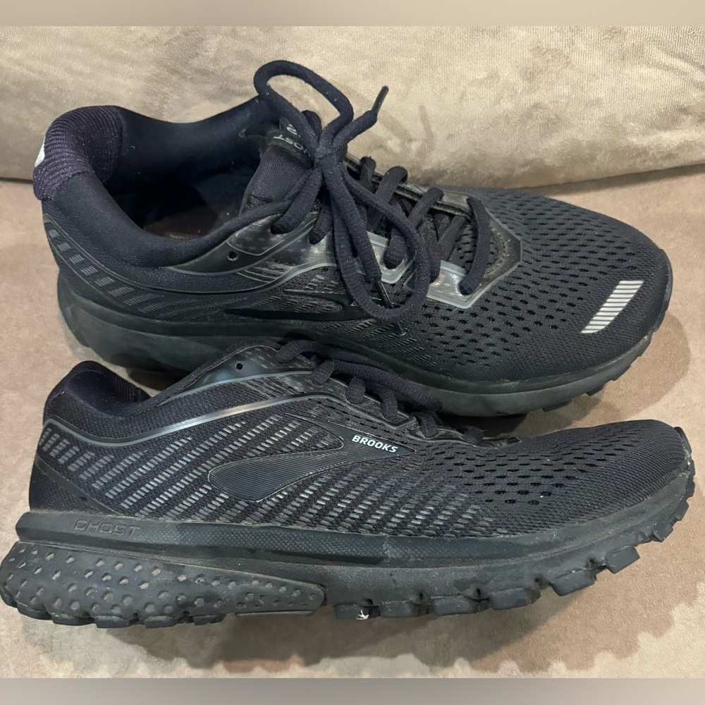 Brooks Ghost 12 shoes